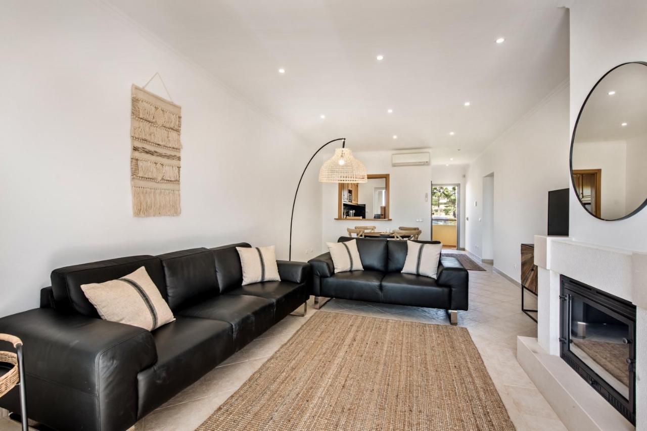 Modern And Spacious Two Bedroom Apartment カルヴォエイロ エクステリア 写真