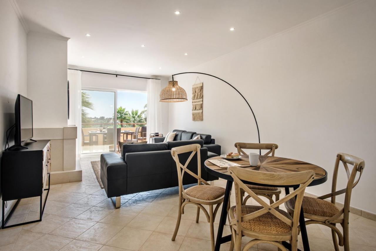 Modern And Spacious Two Bedroom Apartment カルヴォエイロ エクステリア 写真