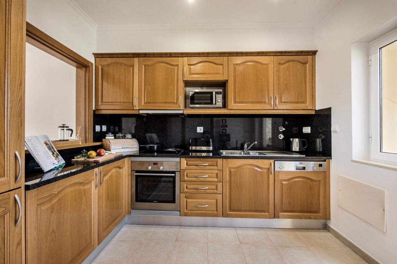Modern And Spacious Two Bedroom Apartment カルヴォエイロ エクステリア 写真